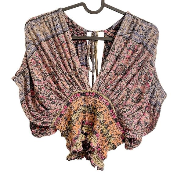 Free People Smocked Elastic V neck Blouse in Peach Combo XS - Picture 3 of 7